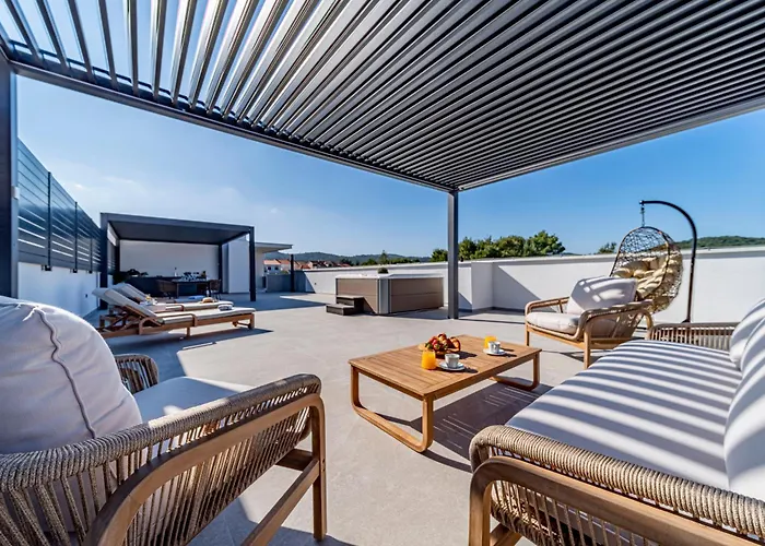 Penthouse Optimum 코츌라