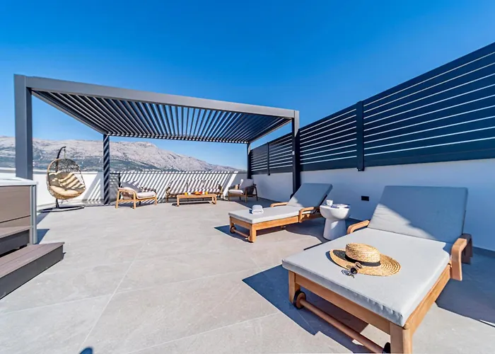 아파트 Penthouse Optimum *