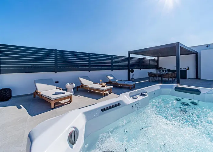 Penthouse Optimum Κόρτσουλα