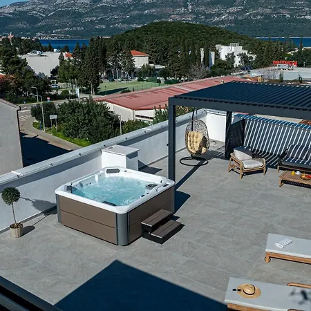 Penthouse Optimum Apartmán *