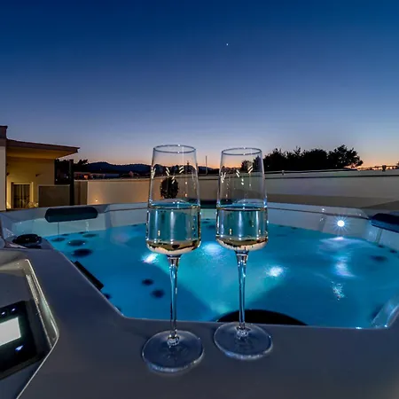 Penthouse Optimum Apartmán *